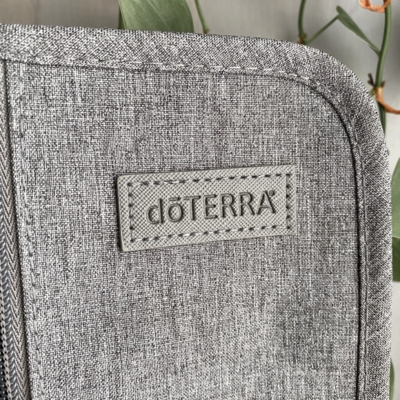 DoTERRA Vitamin Zip Pouch NEW - Picture 3 of 3